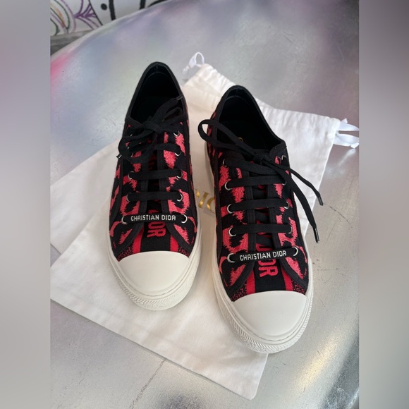 Christian Dior Walk N Dior Low Top Sneakers Canvas Red Animal Print US 9 EUR 40 - Picture 8 of 14